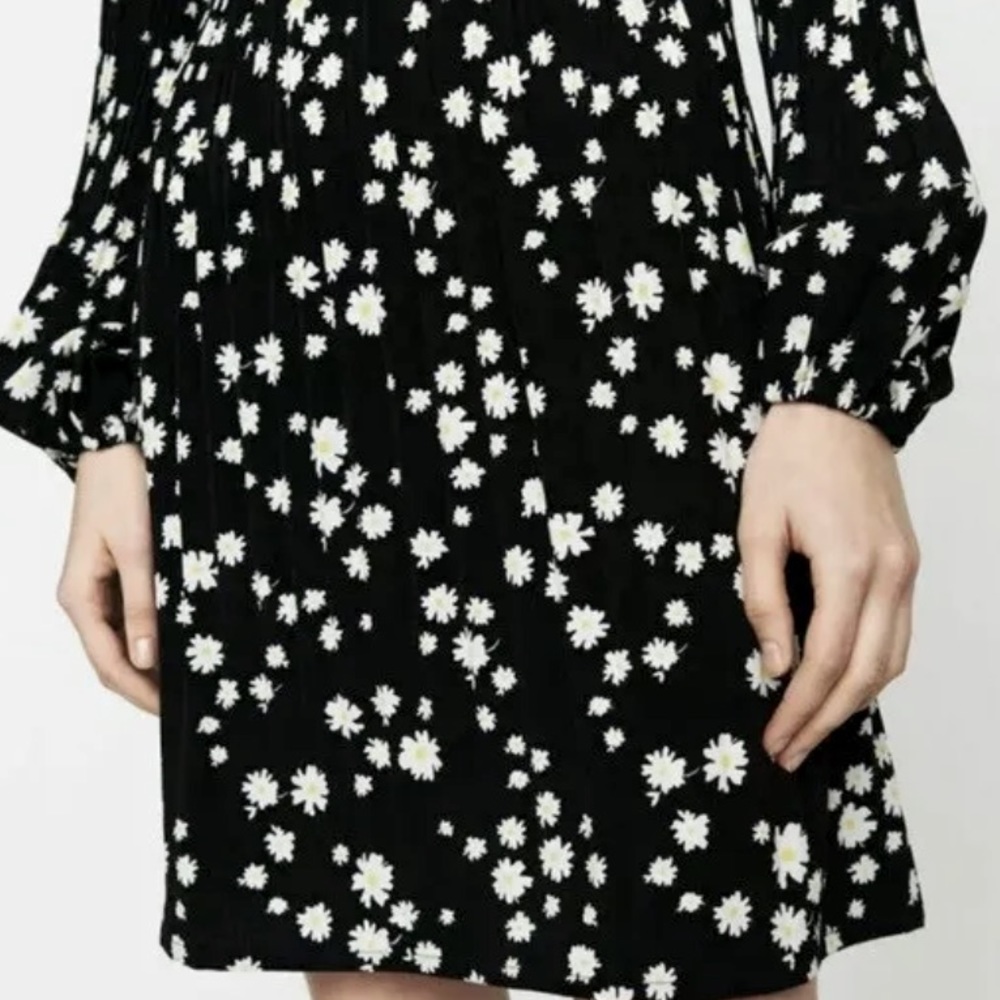 SOLD - Maje Daisy Floral Print Pleated Long Sleeve Crepe Mini
Dress - Picture 14 of 14